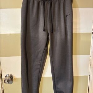Nike Men's Dark Gray Athletic Joggers